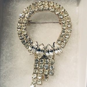 Silver-tone Clear Rhinestone Wreath Brooch
